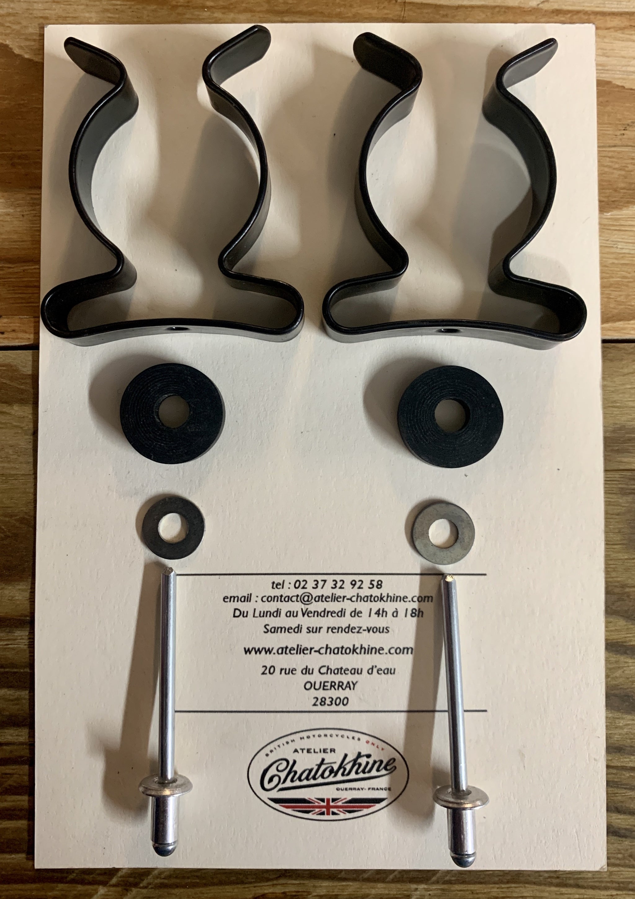 kit colliers fourche à clipper pour plaque de numéro