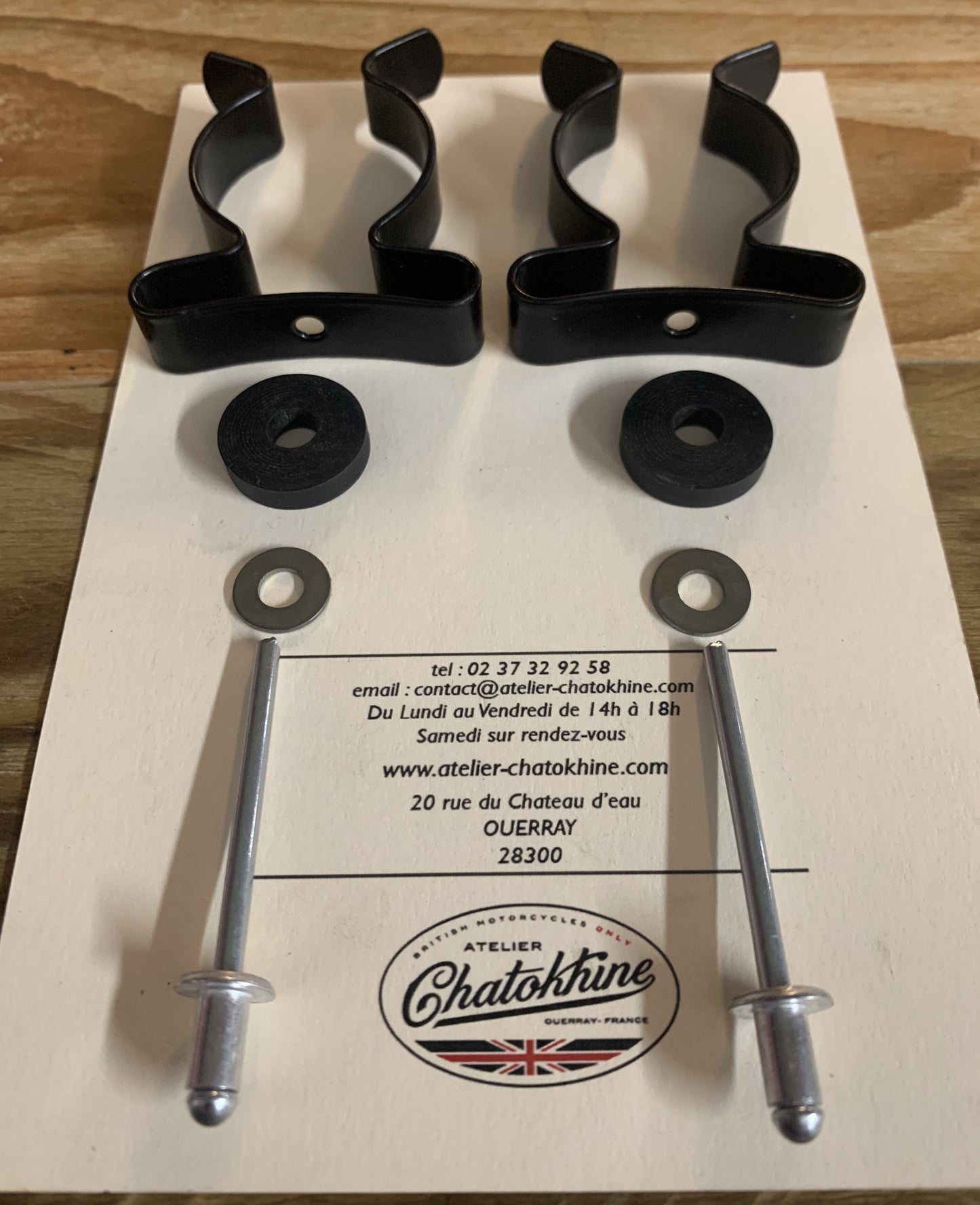 kit colliers fourche à clipper pour plaque de numéro