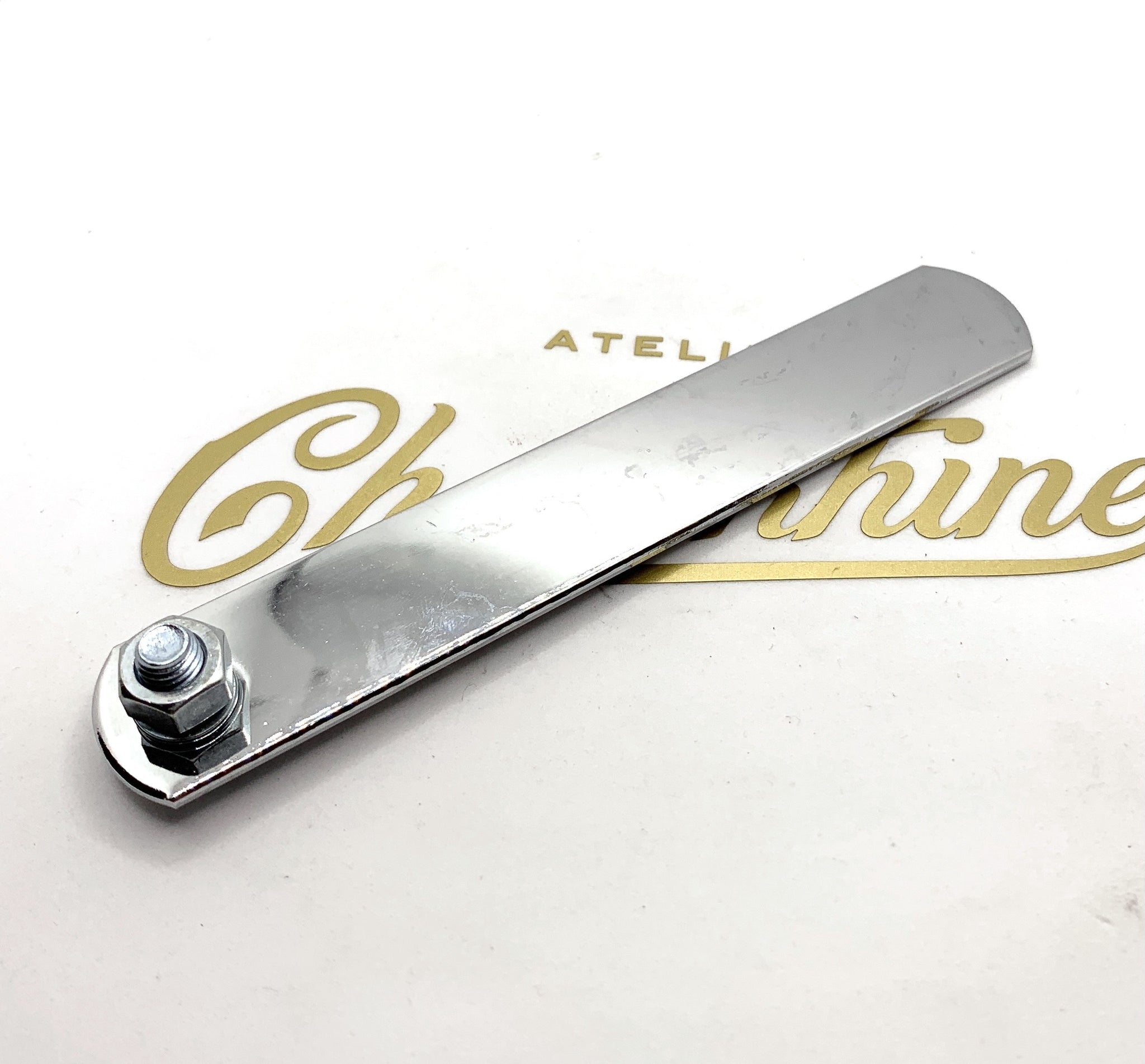 Patte universelle de fixation silencieux d'échappement longue (93081)